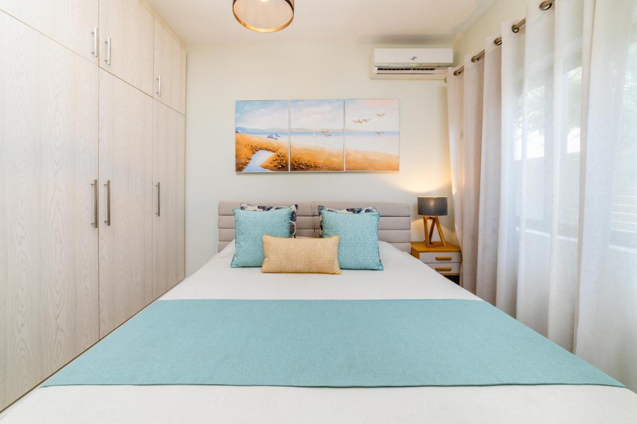 Beachcove Apt No 1 Pereybere Beach Eksteriør bilde